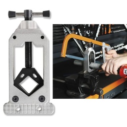 Outil guide-lame pour découpe tige de selle de type aérodynamique jusqu’à 80 mm et découpe fourreaux de 1" à 1,1/2"
Possibilité de blocage dans étau grâce à l’étrier cannelé
Spécifique pour travailler sur les fourreaux et les tiges de selle, même intégrés et de type aérodynamique