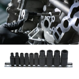 Un jeu de douilles porte-taraud comprenant des douilles à carré de 1/4" et 3/8", pour entraîner des tarauds de 1,5 mm à 12 mm.
Pour une utilisation avec des cliquets à carré de 3/8" et 1/4", idéal pour les endroits à accès limité où un tourne-à-gauche ne convient pas.
Pour entraîner des tarauds M1,5 à M14 selon la taille du carré de la queue. Les douilles comportent un profil carré spécial pour s'adapter aux queues de tarauds.
6 douilles magnétiques à carré de 1/4" : numéro de douille pour la taille du carré : 1 (2,8 mm), 2 (3,4 mm), 3 (4 mm), 3,5 (4,5 mm), 4 (4,6 mm), 4,5 (5,4 mm) ; longueur : 40 mm.
4 douilles magnétiques à carré de 3/8" : numéro de douille pour la taille du carré : 5 (6,4 mm), 6 (7,3 mm), 7 (7 mm), 8 (8,4 mm) ; longueur : 32 mm.
En chrome-vanadium.