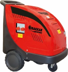Nettoyeur HP eau chaude 230V 9 l/min 160 bar flexible 20m et total stop
Pompe radiale 1450 tr/min (pistons céramiques) à vilebrequin de qualité industrielle.

Moteur 3CV.
Régulateur séparé de la culasse.
Châssis mécano-soudé.
Sécurité de surpression.
Système d'injection produit.
Câble d'alimentation 3m.
Capacité réservoir fuel 16L.
Longueur du serpentin chaudière 28m.
Température de service 85°C.
Système Total Stop.


Point info :
Accessoire indispensable, kit anti-calcaire réf.50418.


Livré avec :
pistolet HP avec raccord tournant
lance simple 700mm à tête réglable et buse
flexible tressé
2 roues pleines caoutchouc + 1 roue pivotante à l'avant
Température 85°C
Rotation 1450 tr/min
Puissance 2,2kw
Alimentation 230V
Type moteur 3CV
Longueur du flexible 20m
Débit max 9 l/min - 540 l/h
Pression de service 160 bar
Type de pompe radiale, qualité industrielle
Niveau sonore 90db
Modèle avec flexible 20m
Usage régulier 4 à 5 h/jour
Matière pompe laiton
Piston céramique
Dimensions 800x580x900mm
Arrêt automatique
Poids article 101,7KG