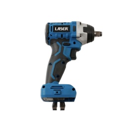 Gamme d'outils sans fil d'atelier professionnels équipés « d'une batterie pour tous les outils » et intégrant la technologie de moteur sans balais pour une utilisation quotidienne. 
Cette clé à chocs offre une prise en main confortable, ainsi qu'une commande de puissance variable, et une carte de circuit intelligente assurant une durée de vie plus longue. 
Les fonctionnalités incluent des engrenages métalliques et un couple maximum de 300 N.m, un étui à clip de ceinture fixe et un voyant à LED pour améliorer l’espace de travail. 
La gamme comprend également un tournevis à frapper, une perceuse à percussion à deux vitesses, une polisseuse et une meuleuse d’angle. 
Tous ces outils fonctionnent sur batterie au lithium à 10 piles de 4 ampères (achetée séparément) permettant ainsi aux utilisateurs professionnels d'utiliser une batterie pendant qu'une autre est en charge afin d'éviter toute interruption. 
L’alimentation sans fil est en passe de devenir le choix des experts, de préférence à l'alimentation secteur et pneumatique, et renforce la sécurité de l’environnement de travail pour le personnel.

Moteur sans balais plus performant et plus durable, fournissant un couple maximum de 300 N.m, et intégrant la dernière technologie de protection contre la surcharge.
Butée à carré de 1/2", étui de ceinture inclus et LED intelligente qui maintient l’espace de travail ciblé éclairé pendant plusieurs secondes après relâchement de la gâchette.
Commande commutable à 3 vitesses, plus une carte de circuit intelligente. L'outil aura une durée de vie plus longue car, en marche arrière, il peut s'ajuster (en réduisant la puissance) et maintenir une puissance de sortie constante, lorsqu'aucune charge n'est appliquée.
Chargeur de batterie 4,0 AH et 20 V agréé CE et RoHS, référence 8007. Chargeurs de batterie disponibles - voir la référence Laser 8008 (BS, fiche britannique) et la référence Laser 8009 (fiche européenne).
Pour le rangement des outils à des fins d'utilisation mobile, commander la référence 7846 - sac à outils à large ouverture de 46 cm (18'') et à base rigide durable.