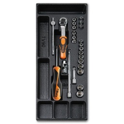 Module douilles 1/4" 25 pièces
- composition:
1 cliquet 1/4" 48 dts
2 rallonges 
1 carree
1 cardan
douilles 6 pans 4-4.5-5-5.5-6-7-8-9-10-11-12-13-14mm 6 pans mâles 2.5-3-4-5-6-8mm 1 tournevis 1/4"
- plateau thermoformé rigide 
- 1/4 de tiroir
- 367x147mm - qualité premium beta depuis 1939
