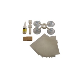 kit de réparation de pare brise Convient pour tout type de pare brise. Une lampe UV sera nécessaire si le travail est effectué à l'intérieur Permet de minimiser l'apparance des impacts dans le pare brise et empêche leur extension Formule de résine durable qui ne gêlera pas en basse température Convient pour de nombreuses réparations Ne pourra pas réparer plus d'une couche de glace. 