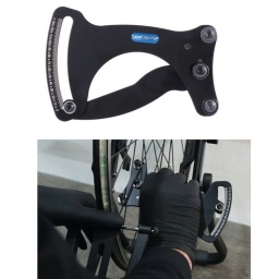 Idéale pour les mécaniciens amateurs et professionnels, cette jauge de tension de rayon accompagne tout support de dévoilage de roue. Utilisée lors de l'assemblage, de la remise à neuf ou du dévoilage d'une roue de bicyclette, elle mesure avec précision la tension de chaque rayon ainsi que la tension relative entre tous les rayons d'une roue.

Mesure la tension de chaque rayon.
Pour comparer la tension relative entre tous les rayons d'une roue.
Idéale pour une utilisation lors de l'assemblage ou du dévoilage d'une roue.
Échelle à lecture facile.
Recommandée lors de l'utilisation d'un pied de centrage de roue, voir la référence Laser 8190.